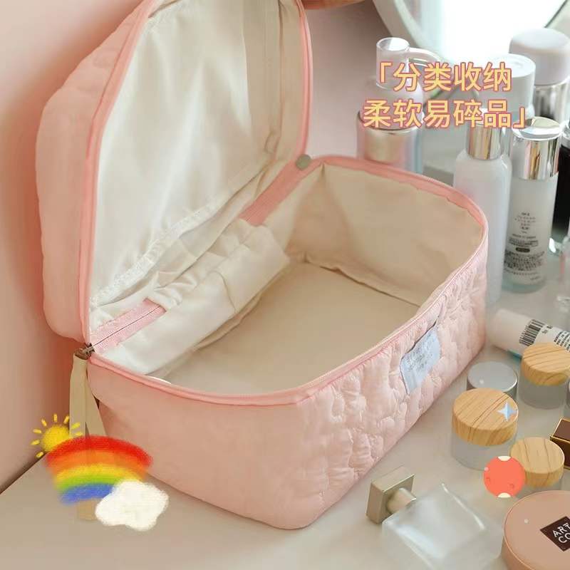 Waterproof Portable Storage Bag / Makeup Pouch
